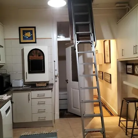 Vintage Happy Flat Near Avenida Da Liberdade Lisbon