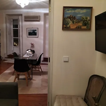 Vintage Happy Flat Near Avenida Da Liberdade * Lisbon