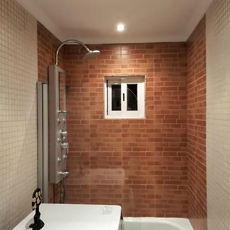Vintage Happy Flat Near Avenida Da Liberdade * Lisboa