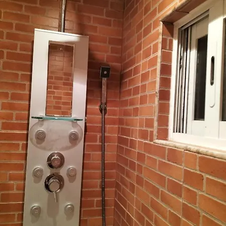 Vintage Happy Flat Near Avenida Da Liberdade 아파트 리스본