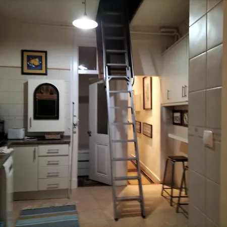 Vintage Happy Flat Near Avenida Da Liberdade 아파트 리스본